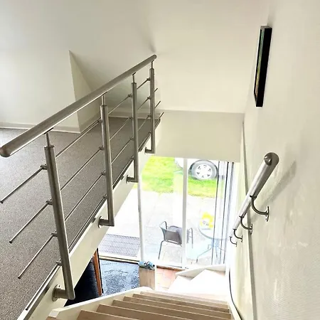 شقة 140 Modern M2 In Quiet Neighborhood With Lovely Courtyard *