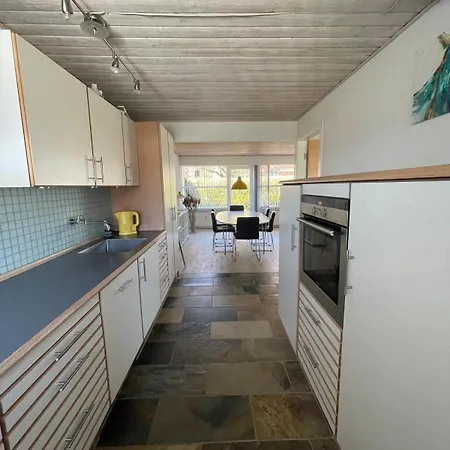 شقة 140 Modern M2 In Quiet Neighborhood With Lovely Courtyard *