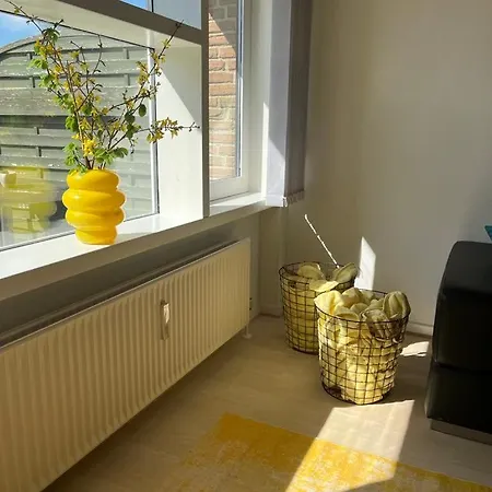140 Modern M2 In Quiet Neighborhood With Lovely Courtyard Kjellerup