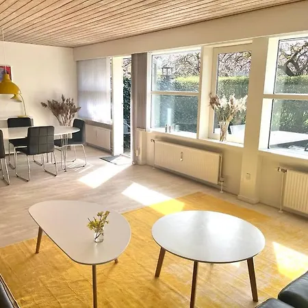 شقة 140 Modern M2 In Quiet Neighborhood With Lovely Courtyard *
